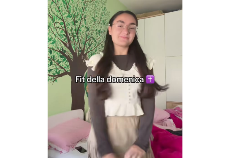 Le dirette di Benedetta su TikTok col suo Rosario radunano fedeli in modo &laquo;social&raquo;