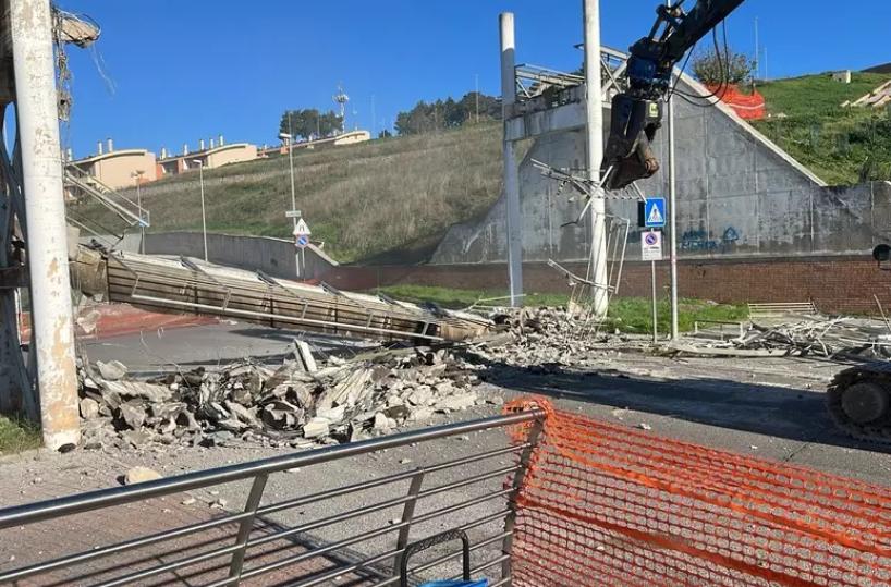Danneggiato nel 2012, a Matera cominciata la demolizione del ponte di Serra Rifusa