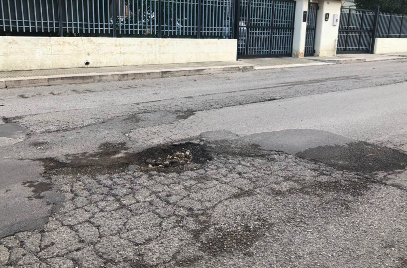 Barletta, stop buche stradali al via i lavori di rifacimento