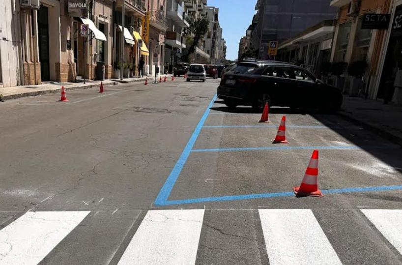 A Lecce il via libera alle nuove strisce blu. La minoranza attacca: &laquo;Ignorate le esigenze di cittadini e commercianti&raquo;