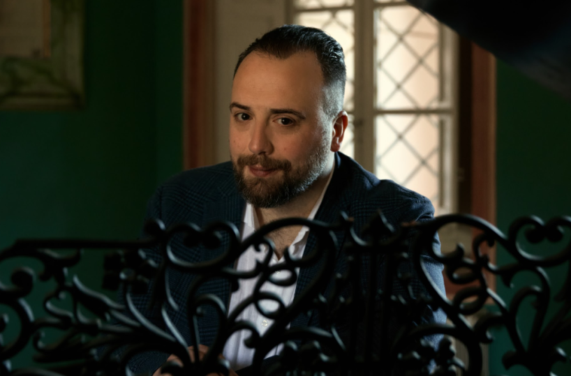 Le mille anime di Raphael Gualazzi: &laquo;Ogni concerto &egrave; un volto della mia identit&agrave; artistica&raquo;