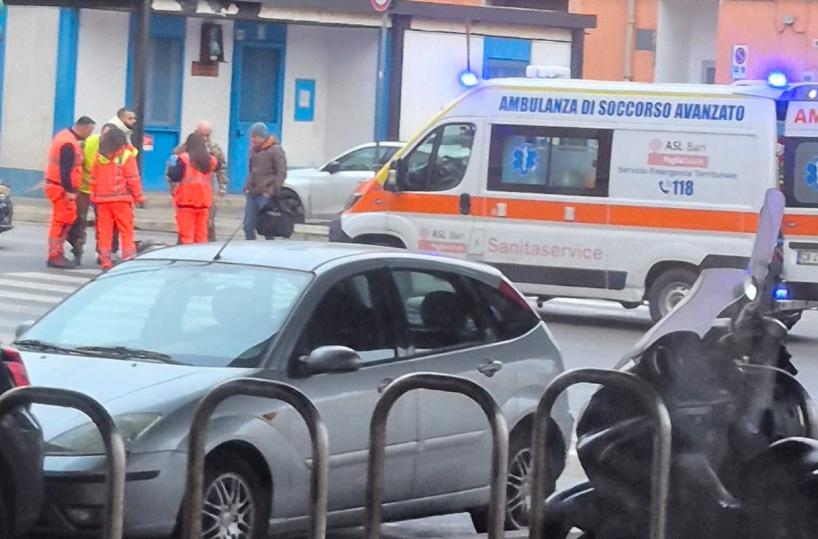 Bari, investita mentre attraversa sulle strisce pedonali in via Capruzzi 