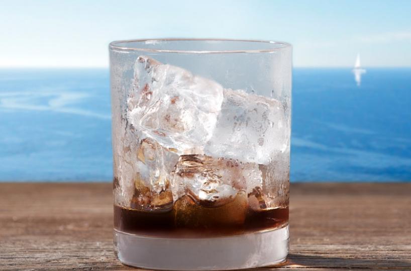 Il caff&egrave; in ghiaccio diventa Pat: simbolo d&rsquo;estate riconosciuto in inverno