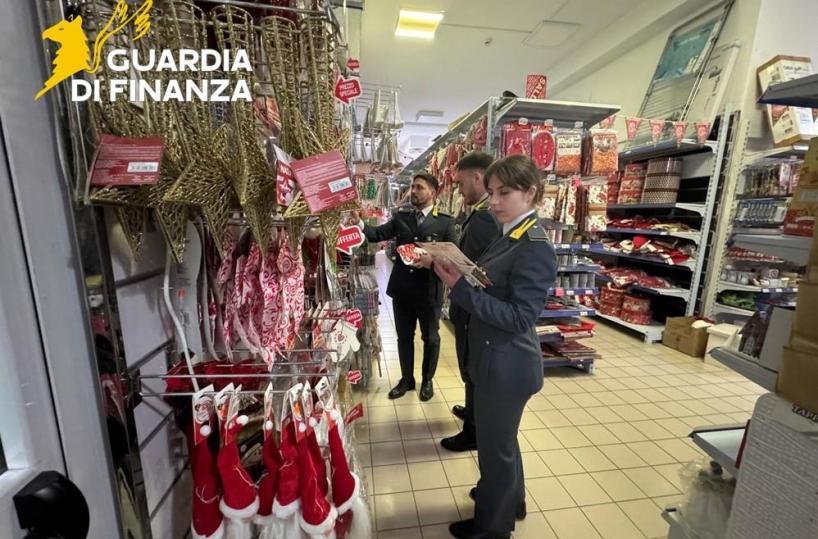 Potenza, sequestrati giocattoli e luminarie natalizie non conformi