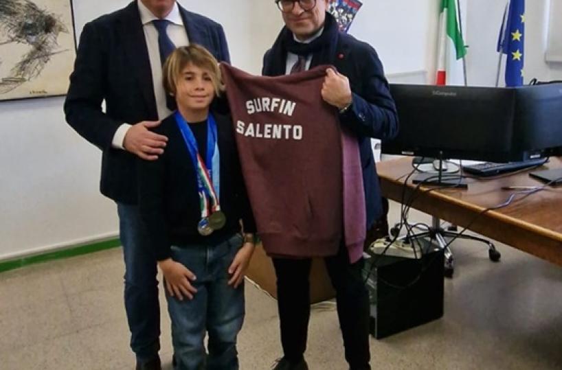 Matera premia il giovane prodigio del Surf Mattia Annese 