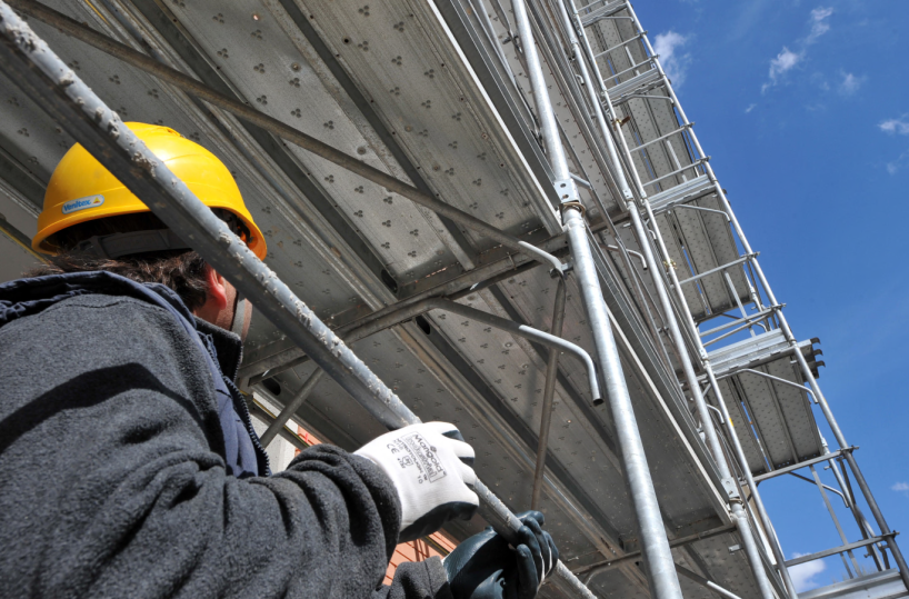 Barletta, il Piano casa fa flop: manca il numero legale 