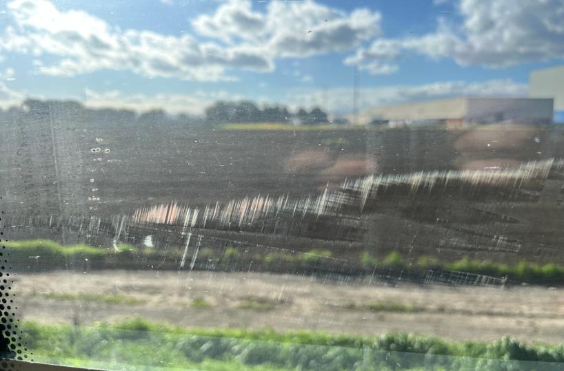 Cavi sui binari sulla Bari-Foggia, circolazione tornata regolare dopo 18 ore. Il racconto: &laquo;Un colpo violentissimo sul finestrino&raquo;