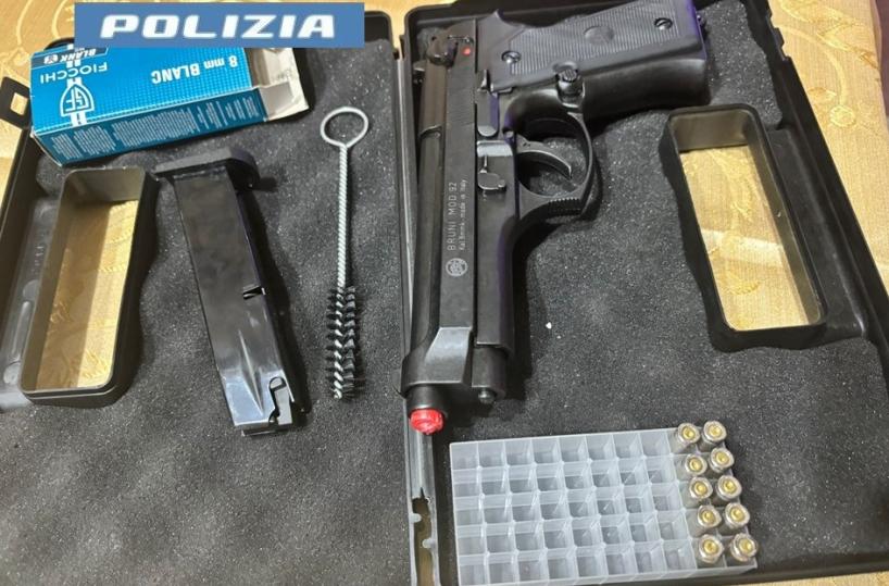 Lizzano, un altro &laquo;pistolero&raquo; di Capodanno va virale sui social: identificato 32enne