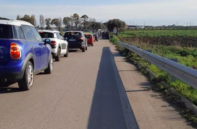 Brindisi, PalaPentassuglia zona franca: senza polizia e ausiliari del traffico si moltiplicano i furti d&rsquo;auto 