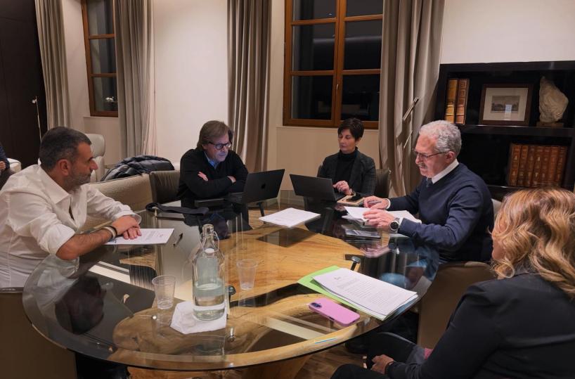 Regione, la prima riunione notturna di Decaro: &laquo;In arrivo misure per le liste d&rsquo;attesa&raquo;