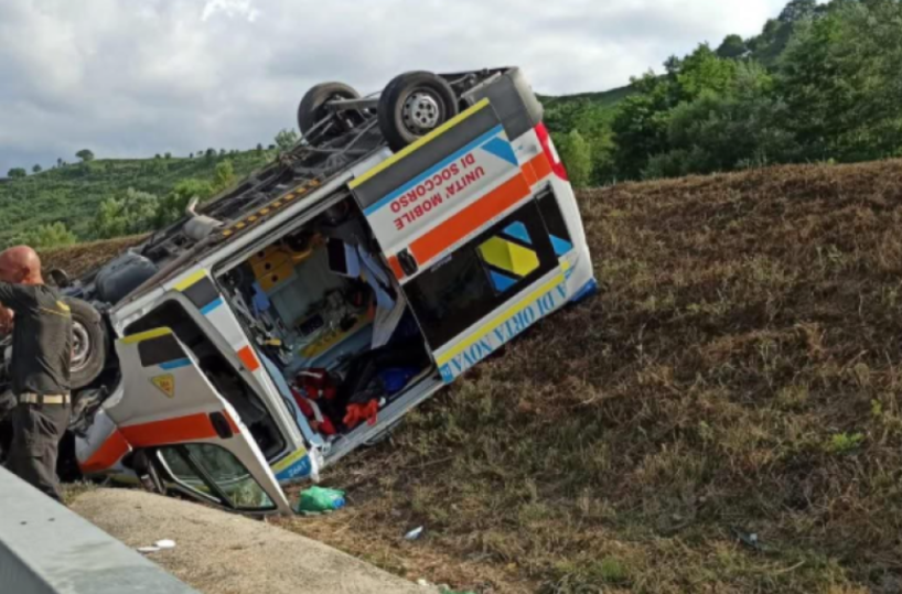 Orta Nova, raccolta fondi della comunit&agrave; ricompra ambulanza della Misericordia distrutta in un incidente