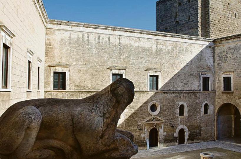Bari, al Castello boom di visitatori e lavori alla cinta muraria: intervento da oltre 7 milioni di euro