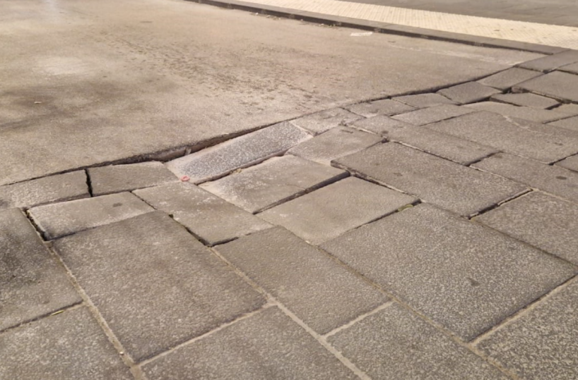 Bari, attenti alle basole in via Sparano: non solo estetica, anche sicurezza. L'appello di residenti e commercianti