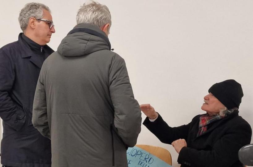 Canosa, digiunava contro disservizi  sanitari: &laquo;Scusatemi, ma non riesco, non sto bene&raquo;