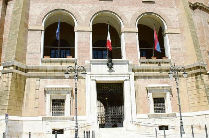 Foggia, 1816 domande per 26 posti al Comune: al via la maratona dei concorsi 