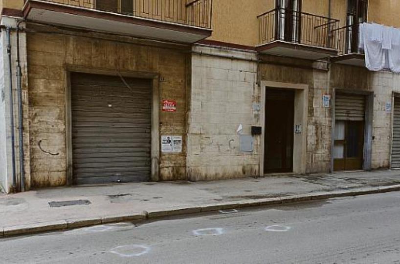 Foggia, visionati i filmati per far luce sull&rsquo;omicidio Moretti. Due ore prima aveva firmato in Questura