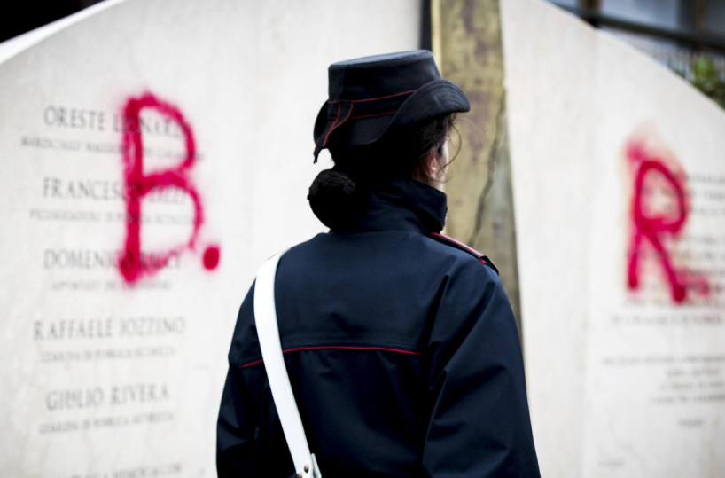 i &laquo;compagni che sbagliano&raquo; dai tempi di moro: come non cambia l&rsquo;odio politico