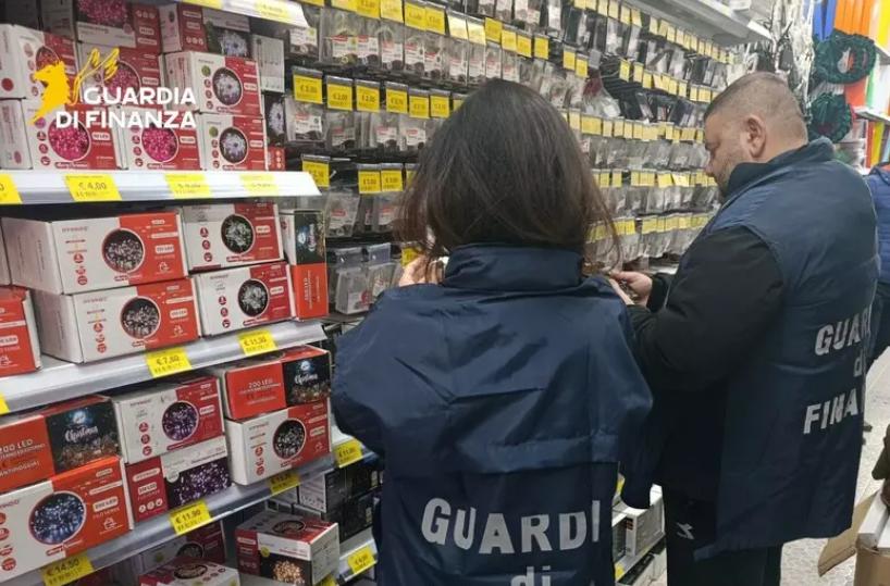 Controlli a tappeto della Gdf nel Materano: sequestrati 126 mila prodotti non sicuri
