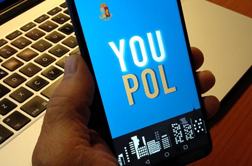 Bari, la segnalazione con l'app fa arrestare un pusher 20enne. Sequestrato un chilo di hashish a San Girolamo