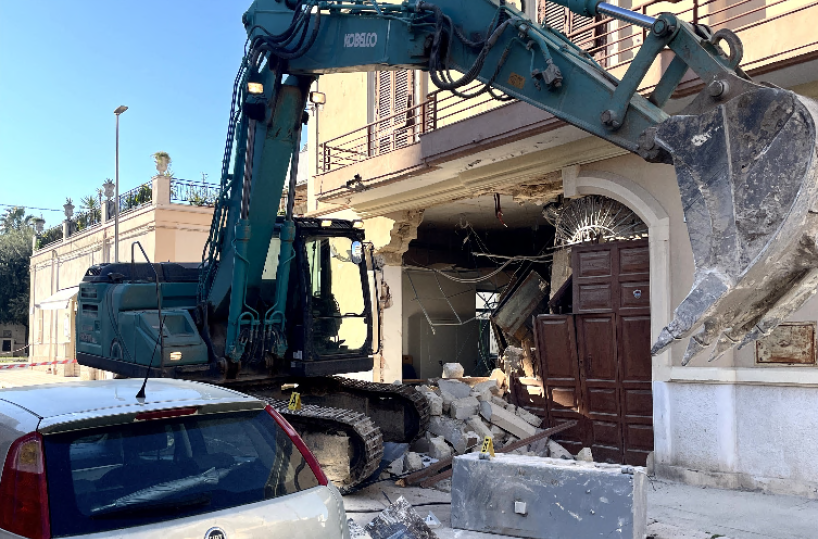 San Ferdinando, l&rsquo;ufficio postale &egrave; chiuso da due mesi. Il sindaco: &laquo;Basta, ora denuncio&raquo;