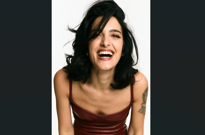 &laquo;Sei tu&raquo;, terzo Sanremo per Levante con una canzone &laquo;nuda&raquo; e un nuovo disco sull'amore che finisce: &laquo;La serata cover? La abolirei...&raquo;