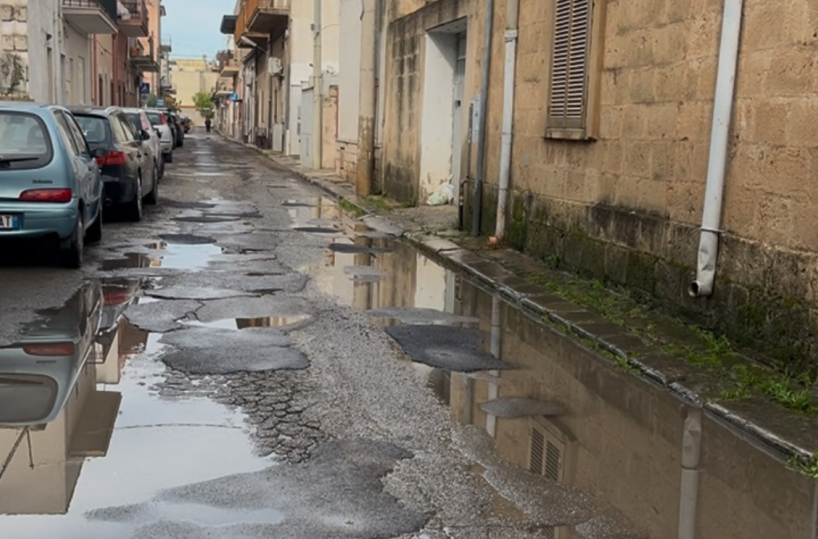 Talsano, pioggia e disagi. Le zone pi&ugrave; colpite tra corso Vittorio Emanuele II e Largo Rosario: &laquo;Ormai siamo rassegnati&raquo;