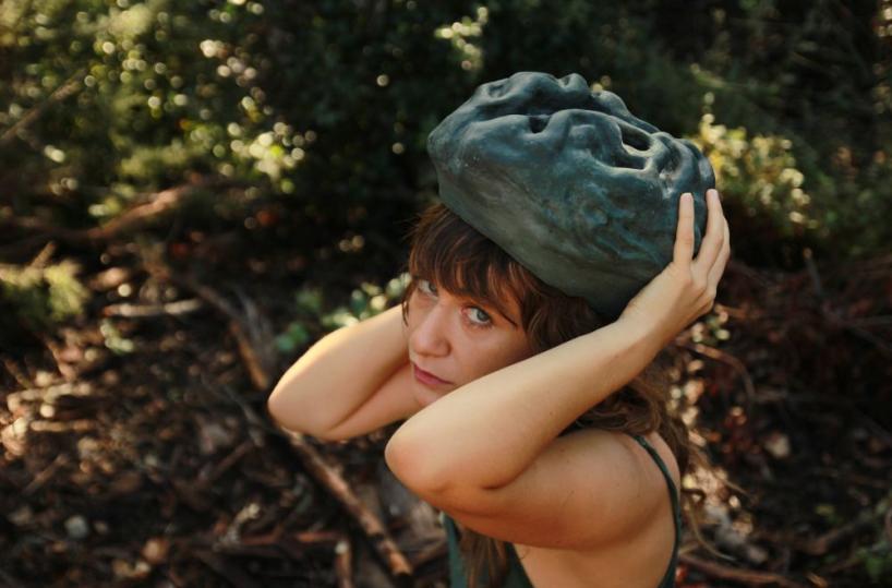 &laquo;Diatomee&raquo;, Rossana De Pace canta la vita invisibile delle piante che con un piccolo movimento cambiano il mondo