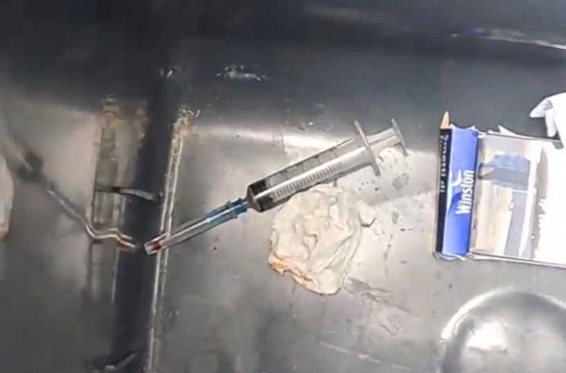 Bari, siringhe sui bidoni della spazzatura: cresce l&rsquo;allarme nell&rsquo;Umbertino