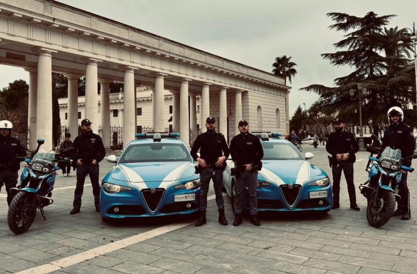 Foggia, sfrecciano in moto con la cocaina: arrestati padre e figlio 