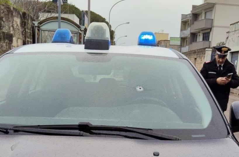 Assalto a portavalori sulla statale, nel conflitto a fuoco sparato un colpo ad altezza uomo: &laquo;Vivi per miracolo&raquo;