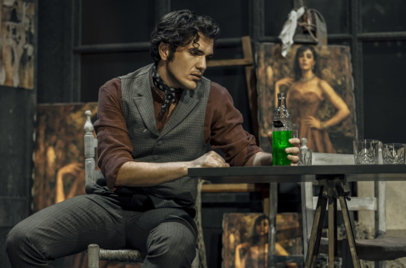 Dietro il sipario del &laquo;Moulin Rouge&raquo; di Luca Gaudiano: &laquo;Nel teatro respiro normalit&agrave;, trasparenza&raquo;