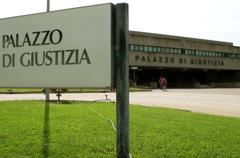 Foggia, per lo spaccio di droga gli indagati smentiscono i due pentiti