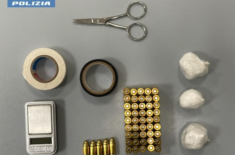 Spaccio nel centro cittadino, 44enne arrestato dalla Polizia di Stato a Taranto