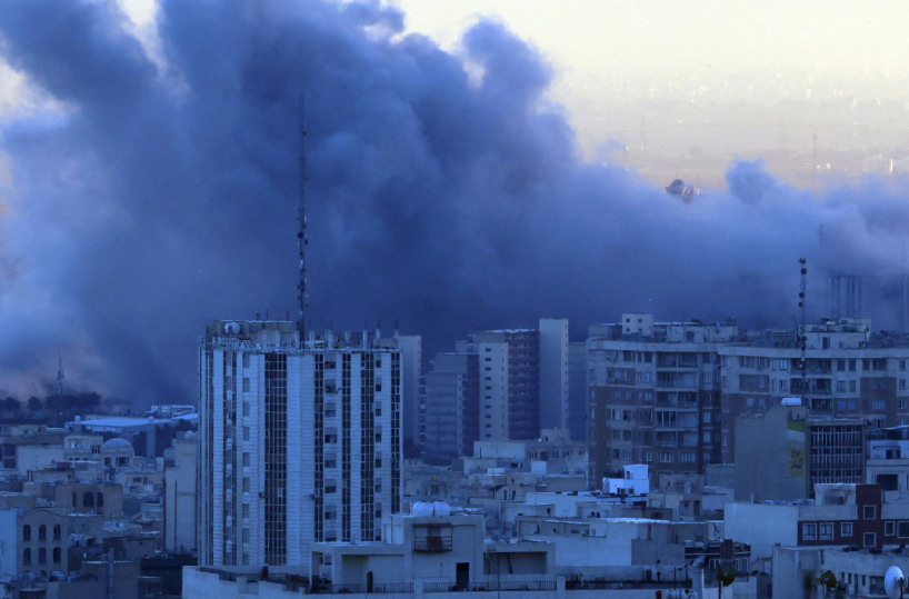 L'editoriale di Ugo Patroni Griffi: &laquo;E ogni crisi del golfo ci rinnova l&rsquo;allarme sui prezzi dei carburanti&raquo;