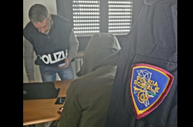 Perseguita una donna con telefonate, messaggi e appostamenti: divieto di avvicinamento per un leccese