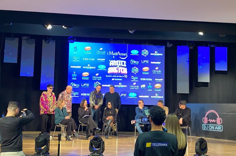 &laquo;Amici di Sketch&raquo;, cabaret e musica live dal Salento in prima serata su Telerama