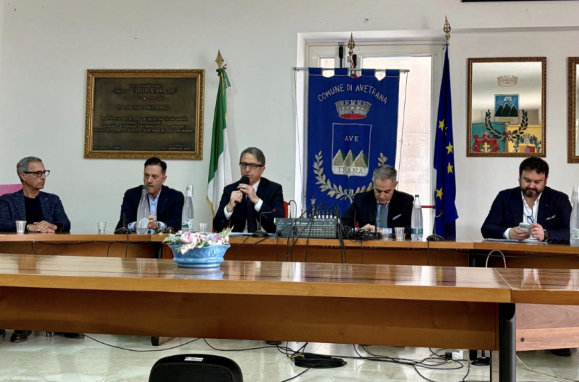 Avetrana, focus sui collegamenti: il sindaco Iazzi riaccende i fari sulle criticit&agrave; delle strade