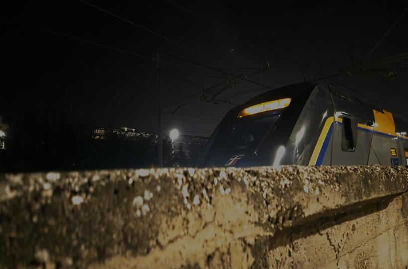 Trani, persona investita da un treno: sospesa la circolazione sulla Foggia-Bari. Tanti i disagi per i viaggiatori