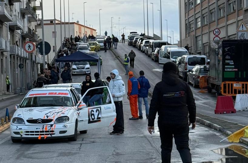 Bari, ponte Garibaldi chiuso di notte per prove di carico