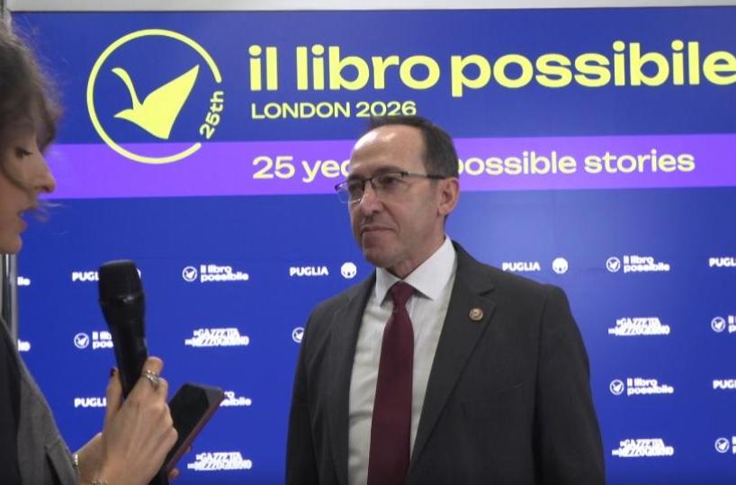 Lo scrittore curdo S&ouml;nmez: &laquo;Combattiamo solo per noi stessi&raquo;