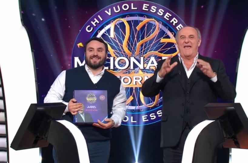 &laquo;Chi vuol essere milionario&raquo;, il tarantino Valerio conquista 200mila euro a e fa commuovere Gerry Scotti 