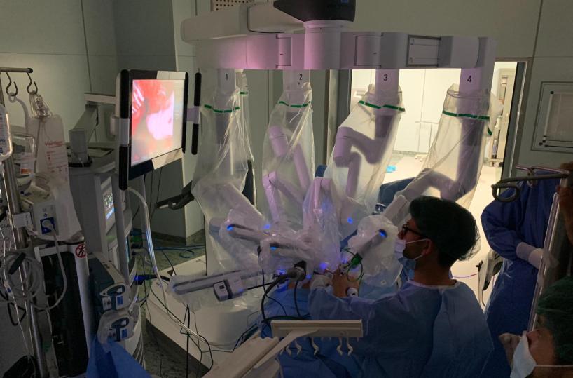 Policlinico di Bari e liste d'attesa: nel weekend 370 prestazioni tra visite, esami e interventi di chirurgia robotica