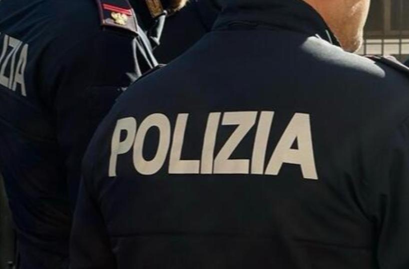 Donna si sente male, poliziotto in ferie nel Potentino la salva