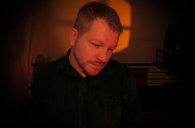 NON TOCCARE &laquo;L&rsquo;Ultimo Abbraccio&raquo;, quando la musica diventa resistenza emotiva