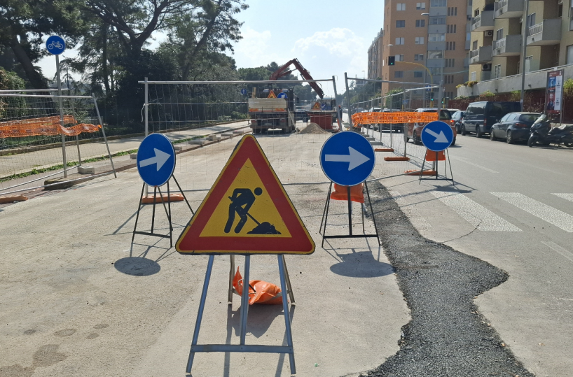 Bari, l'effetto guerra sui prezzi mette a rischio i lavori in citt&agrave;: fiato sospeso per i cantieri