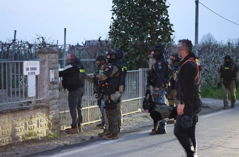 Non c&rsquo;&egrave; solo l&rsquo;aggravante mafiosa per i rapinatori foggiani arrestati a Modena