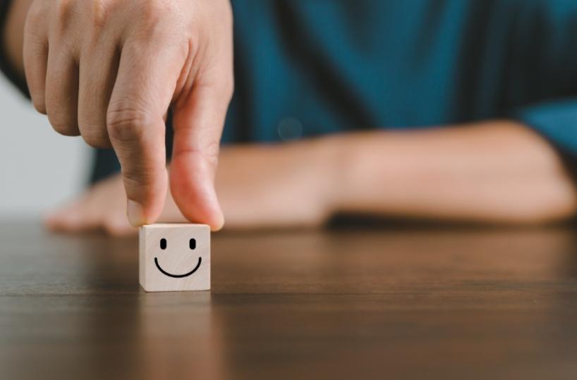 Il falso s&eacute;: il prezzo dell&rsquo;essere &ldquo;bravi&rdquo;