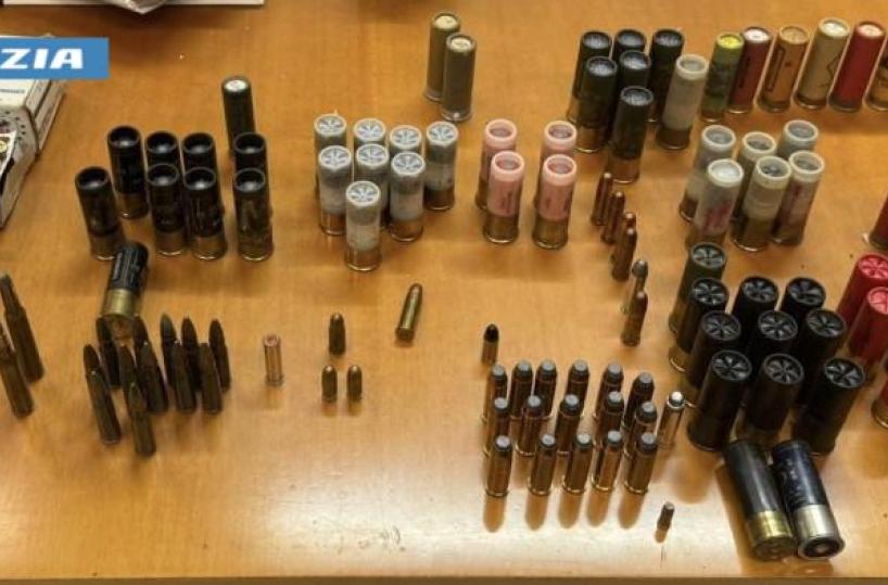 Alliste, trovato in casa con armi e munizioni: denunciato 29enne
