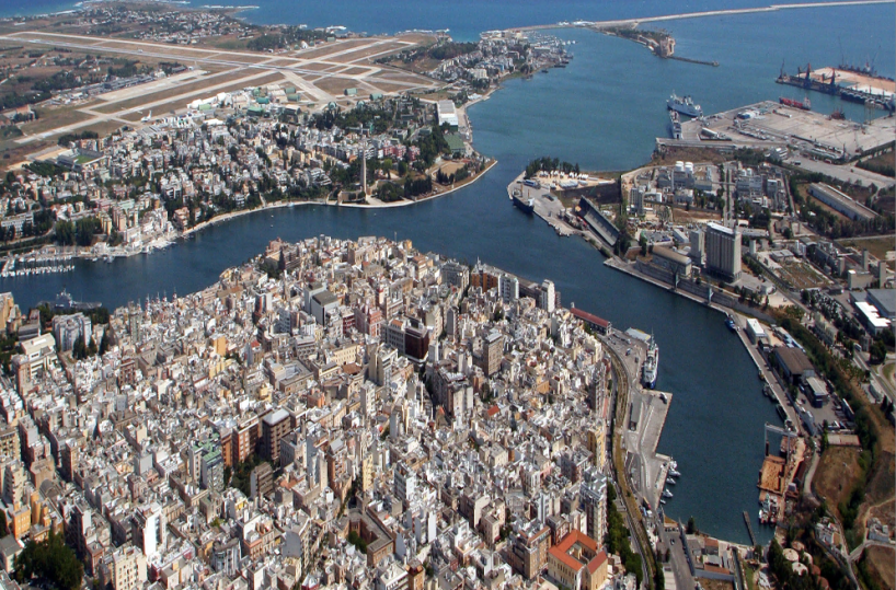 Brindisi, nuova segnaletica e mappe Qr per diventare &laquo;citt&agrave; turistica&raquo;