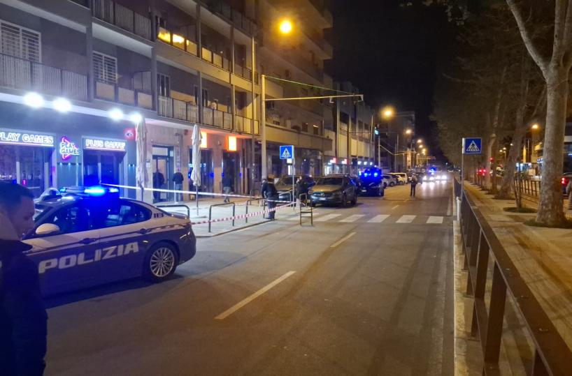 Bari, sparatoria in viale della Repubblica: ferito un uomo, non &egrave; grave